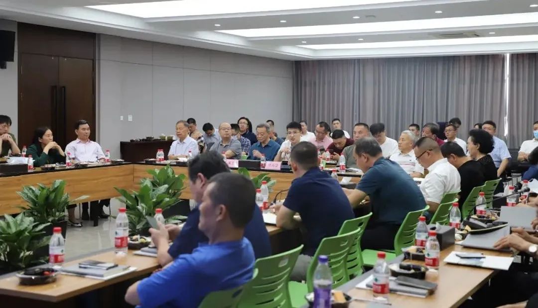 卓越企業(yè)家學(xué)習俱樂部走進通力科技參觀學(xué)習！